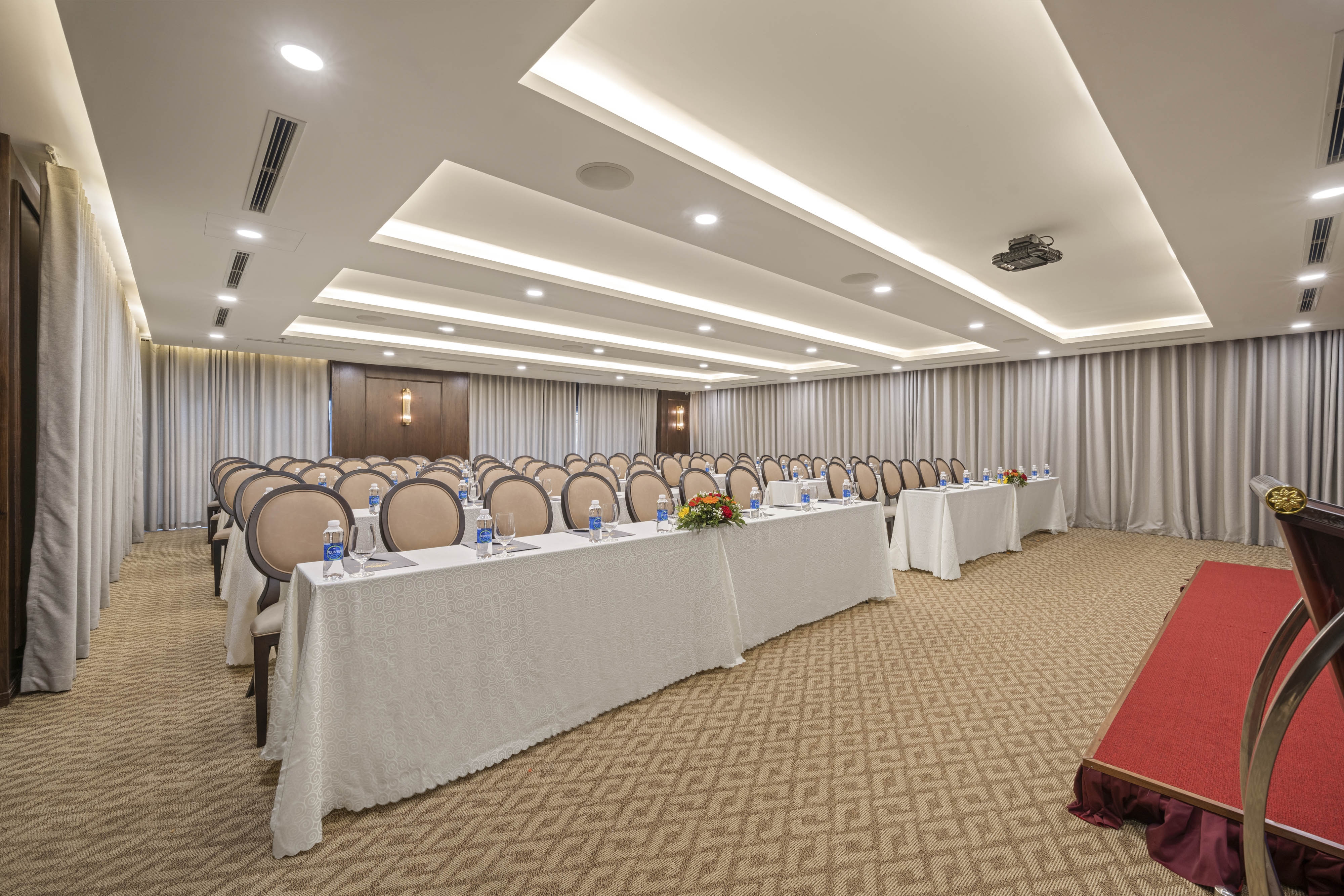 Golden Lotus Luxury Hotel Da Nang — photo 3