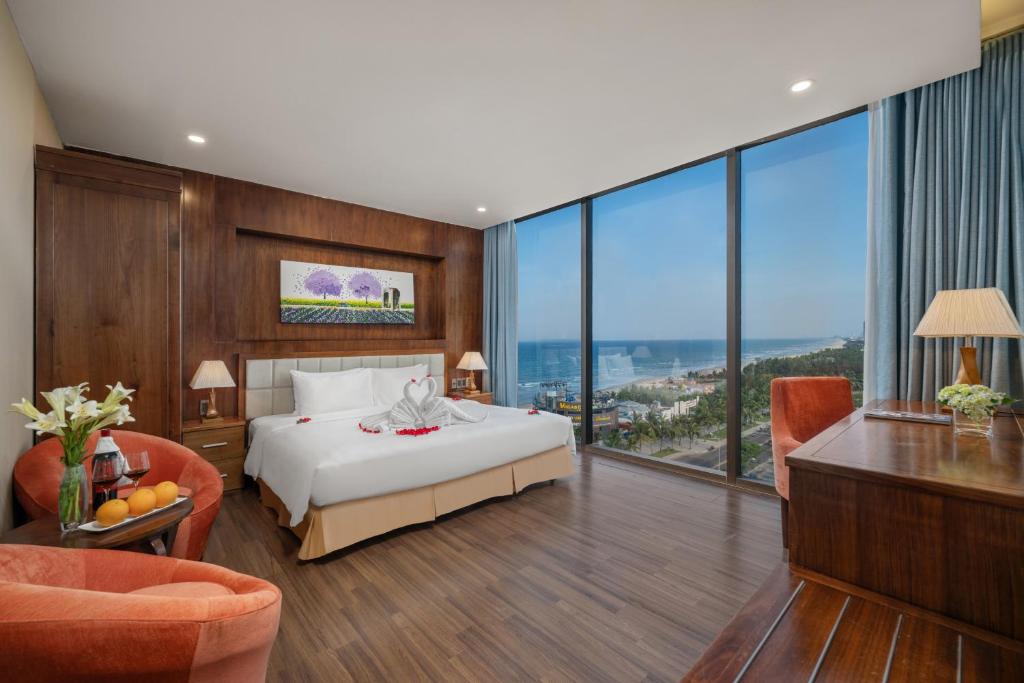 Yarra Ocean Suites Danang — photo 2