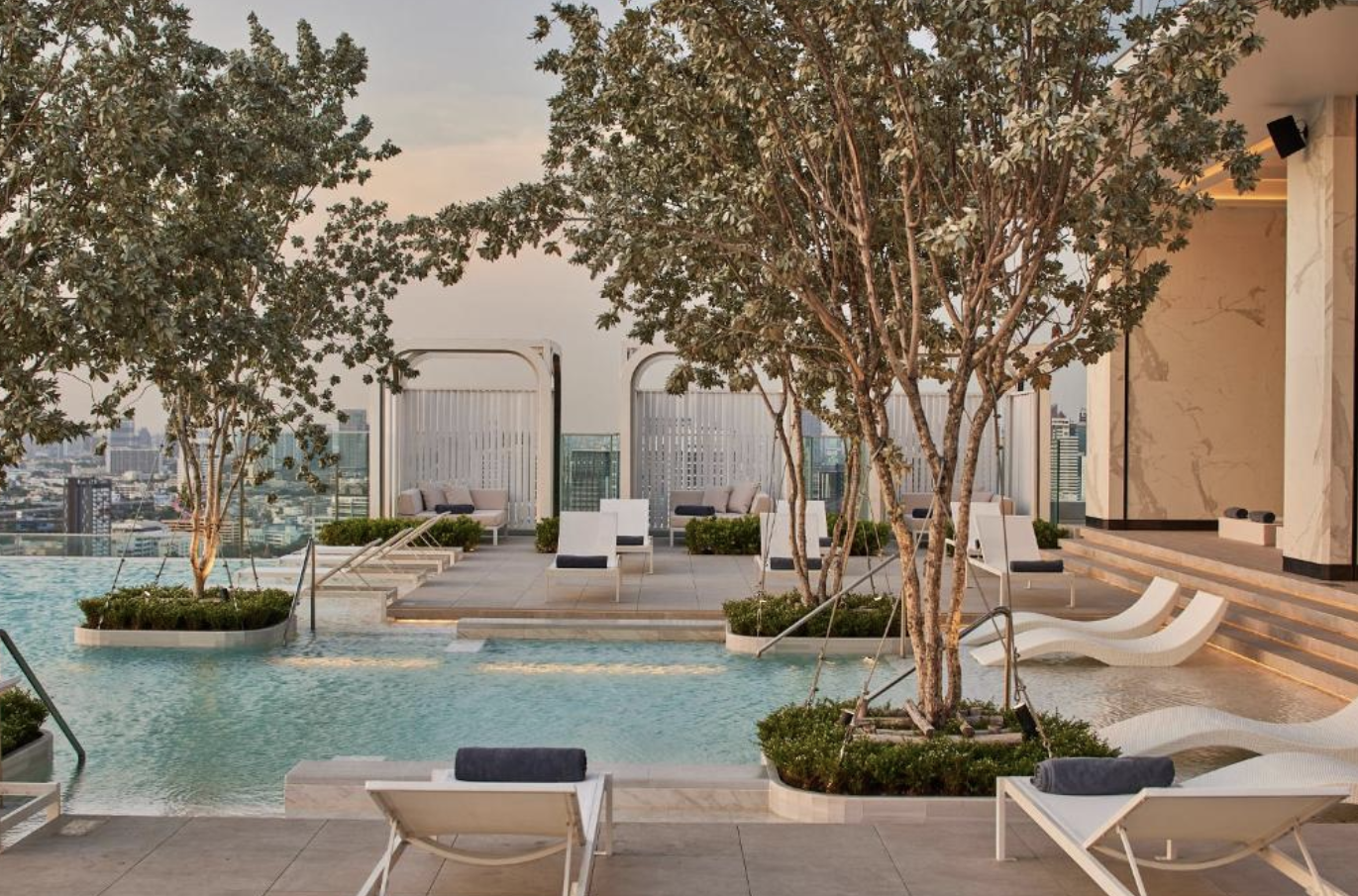 Eastin Grand Hotel Phayathai