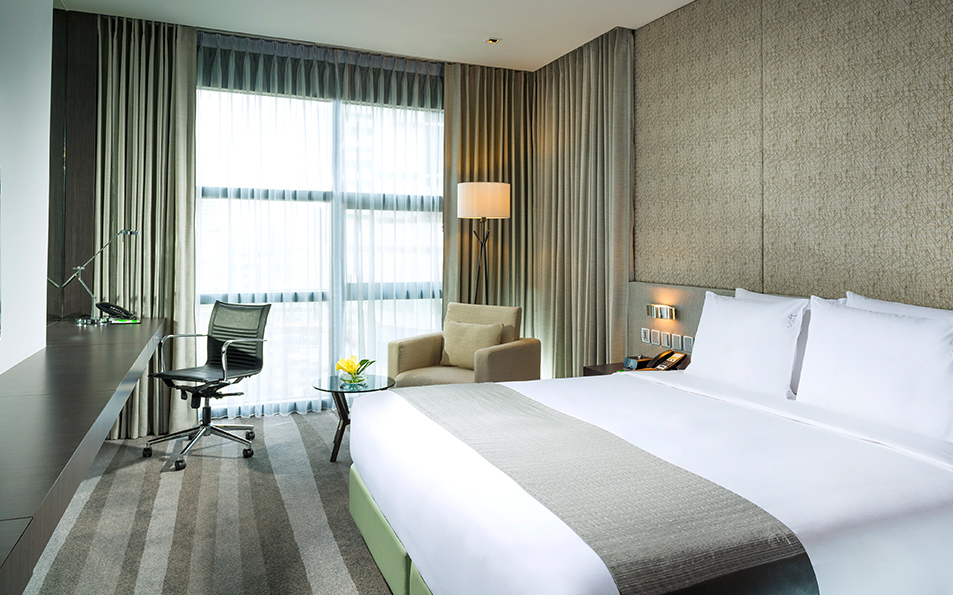 Holiday Inn Bangkok Sukhumvit — photo 2