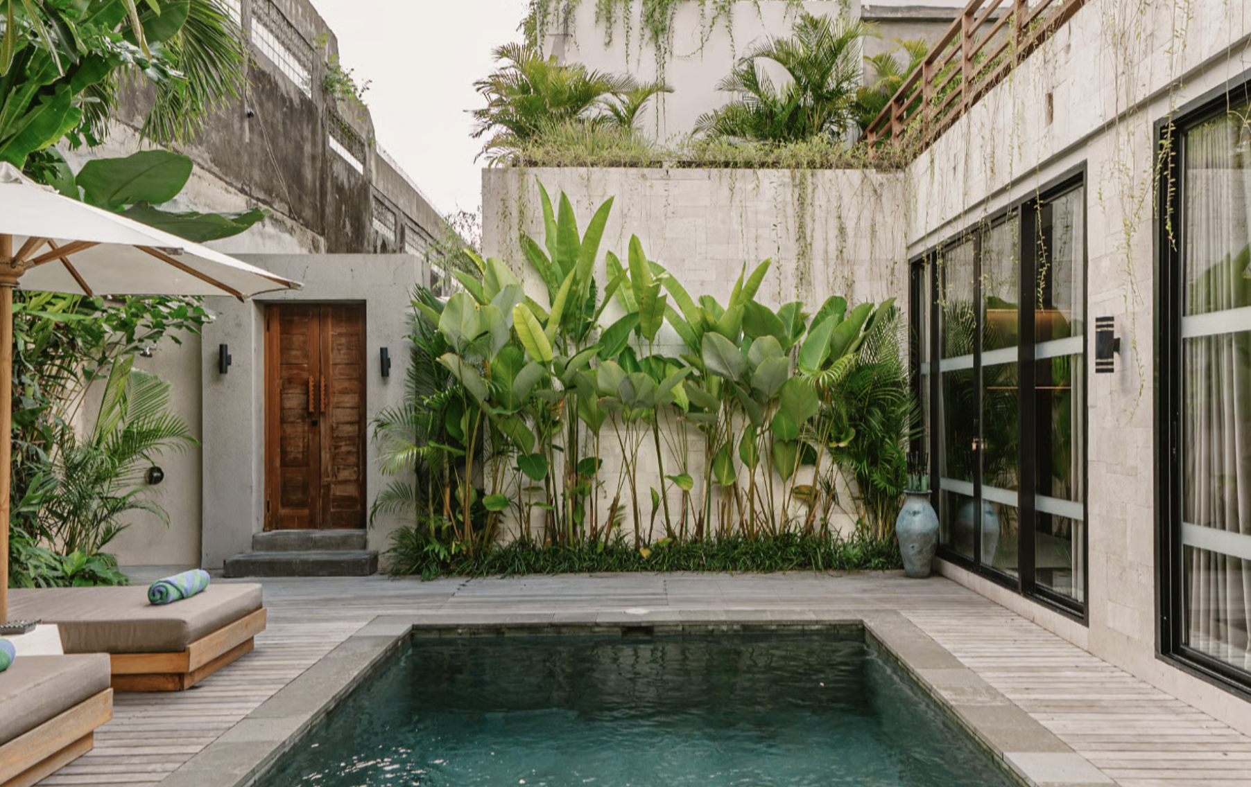 Villa The Urban Retreat Complex 12BR