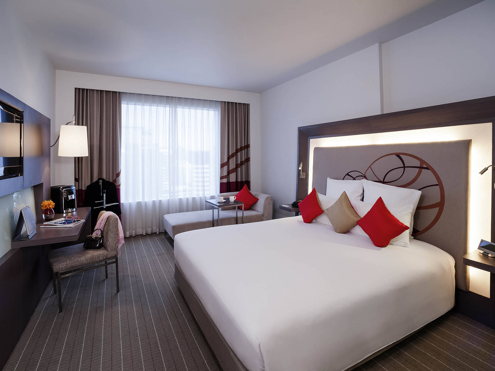 Four Points by Sheraton Bangkok Ploenchit Marriott — photo 2