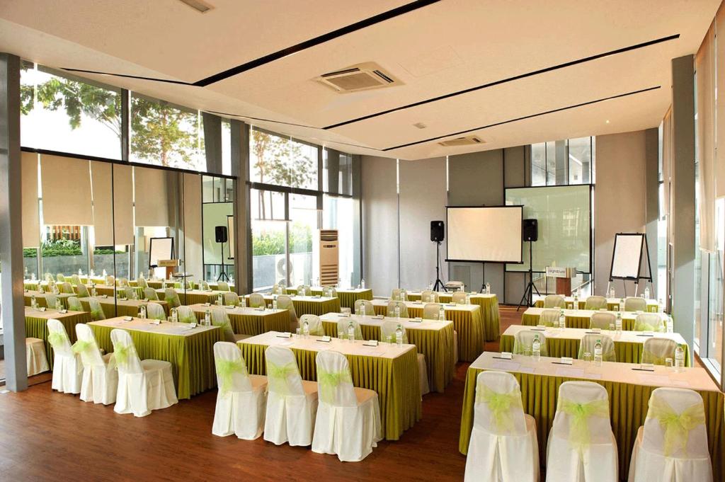 The Signature Hotel & Serviced Suites Kuala Lumpur — photo 3
